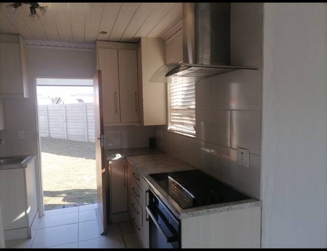 3 bed property to rent in STRUBENVALE
